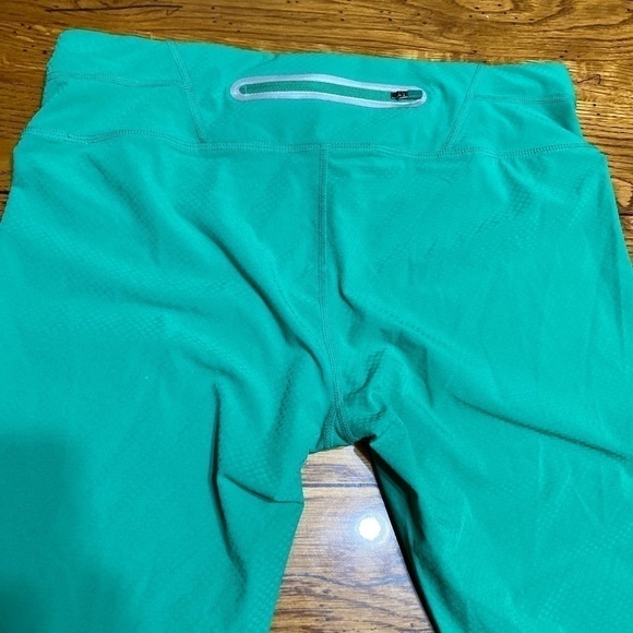 𝅺athleta M Workout Crop Leggings Green. - Picture 8 of 10